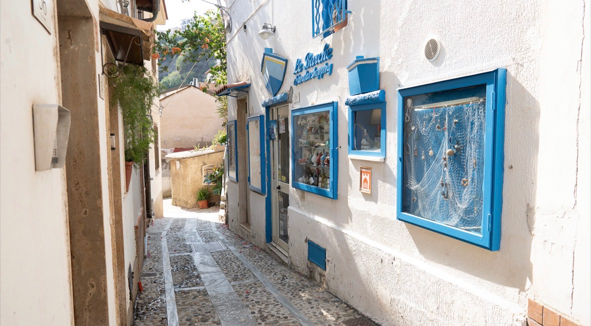 GIORNO 2 – Borgo Croce, Scilla e Chianalea